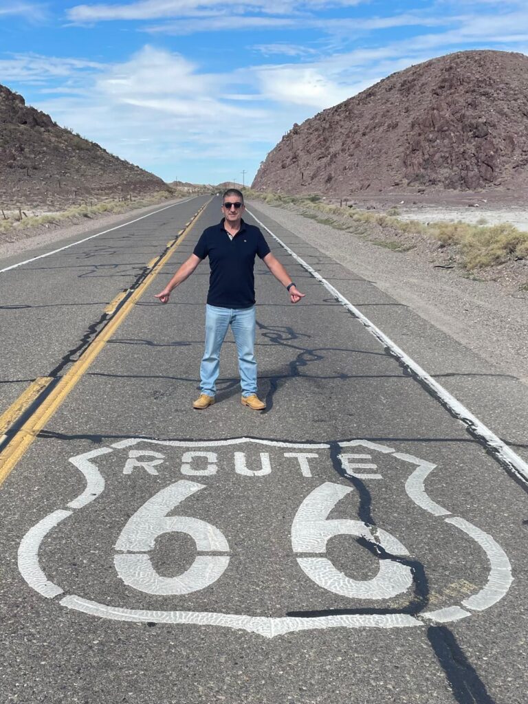 Home a la carretera de la ruta 66